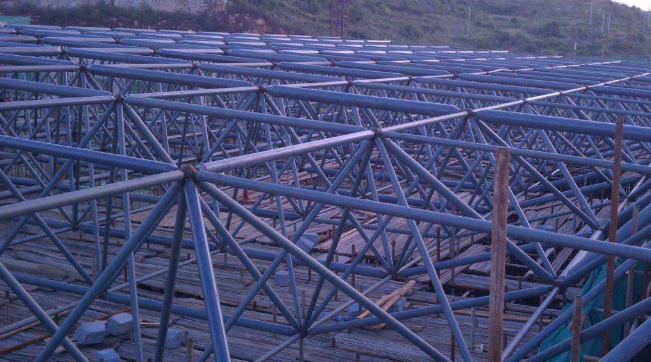 黄骅概述网架加工中对钢材的质量的过细恳求